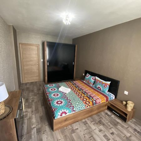 Lovely Cozy Apartment Sofia Bagian luar foto